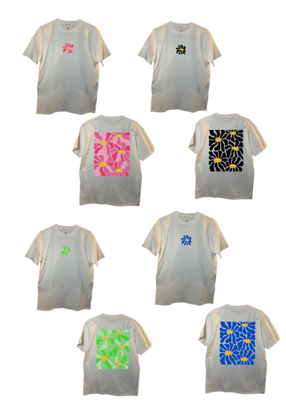 T-shirt oversize blanc, 100% coton. Personnalisation du t-shirt grâce à une technique de flocage, le DTF, pour une meilleure qualité d’impression et de tenue. La personnalisation est floquée au centre, en haut milieu et dans le dos. Ici, il s’agit des personnalisations de DTF fleur en rose, noir, vert et bleu.