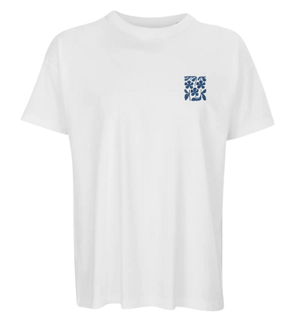 T-shirt oversize brodé broderie main Cagade Riviera fleur bleu collection printemps trois fleurs