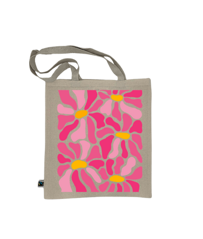 Tote bag, sac de course en coton. Personnalisation du débardeur grâce à une technique de flocage, le DTF, pour une meilleure qualité d’impression et de tenue. La personnalisation est floquée au centre, en haut milieu. Tout est fait à la commande selon la personnalisation choisie. Ici, il s’agit de la personnalisation de DTF, flocage fleur rose.